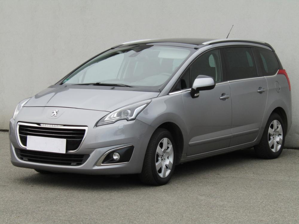 Peugeot 5008, 2015 - pohled č. 3