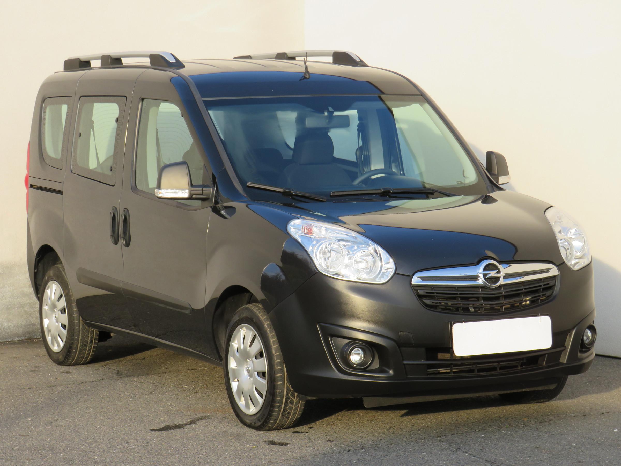 2010 opel combo