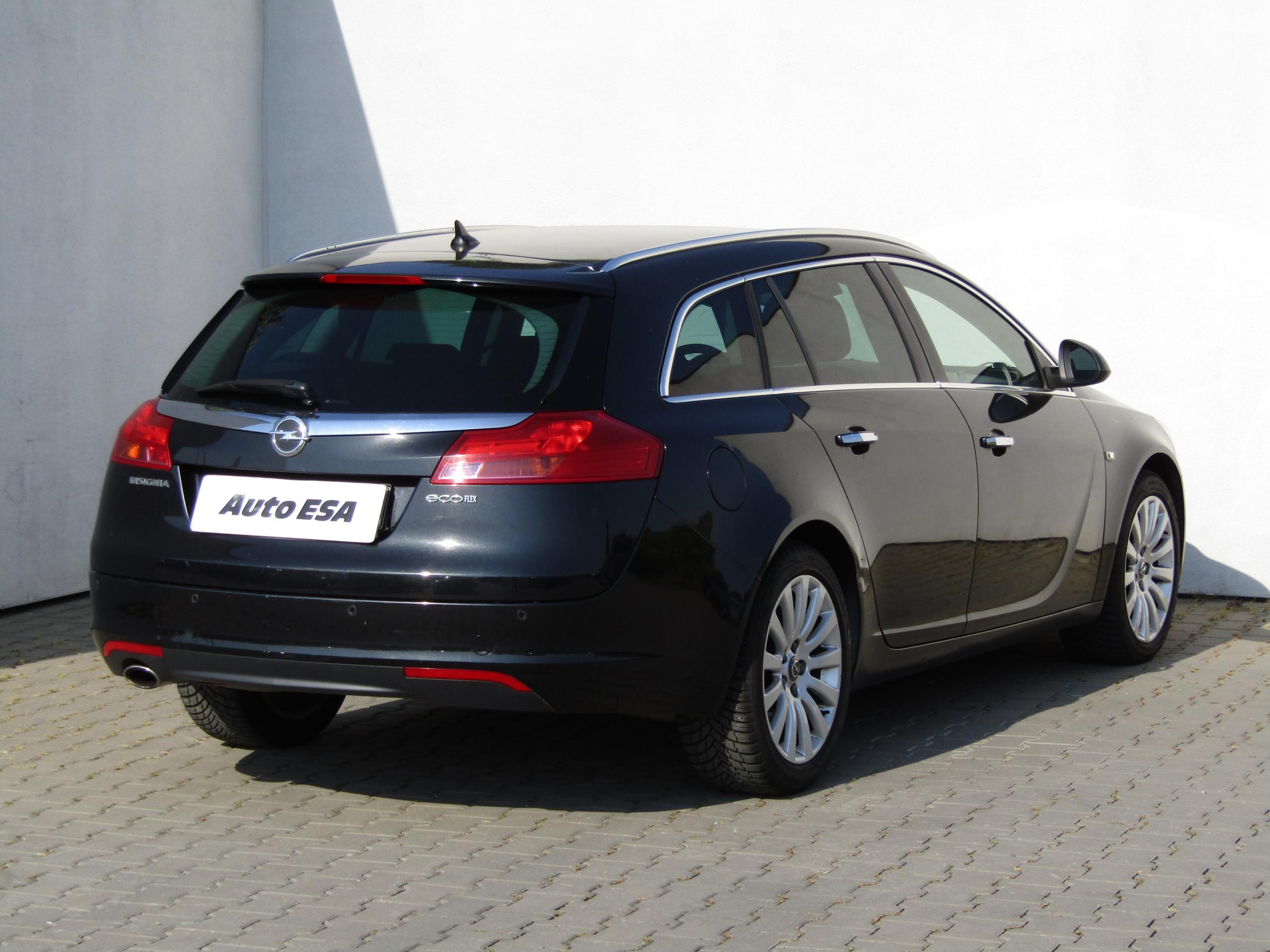 Opel Insignia, 2010 - pohled č. 4