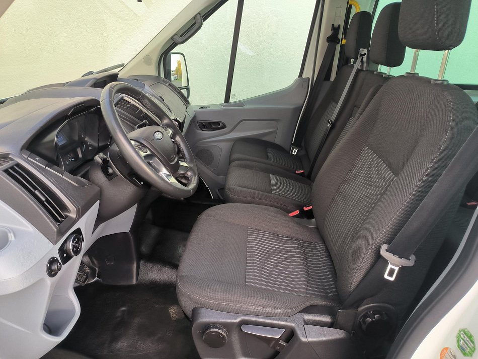 Ford Transit 2.2TDCi Trend L3 9míst