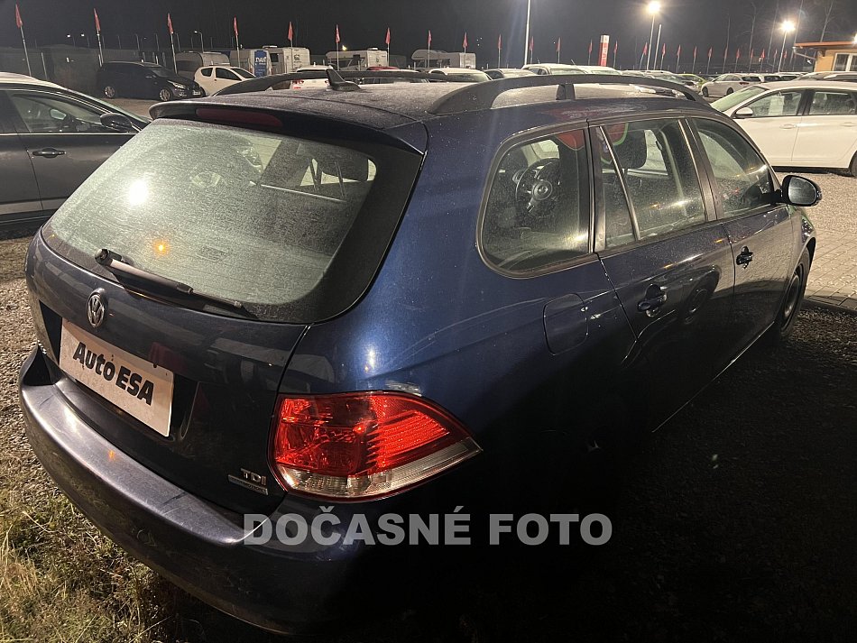 Volkswagen Golf 1.6 TDi 