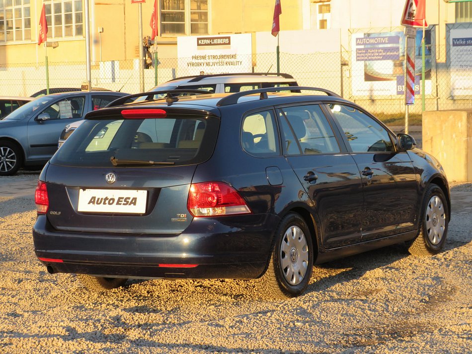 Volkswagen Golf 1.6 TDi 