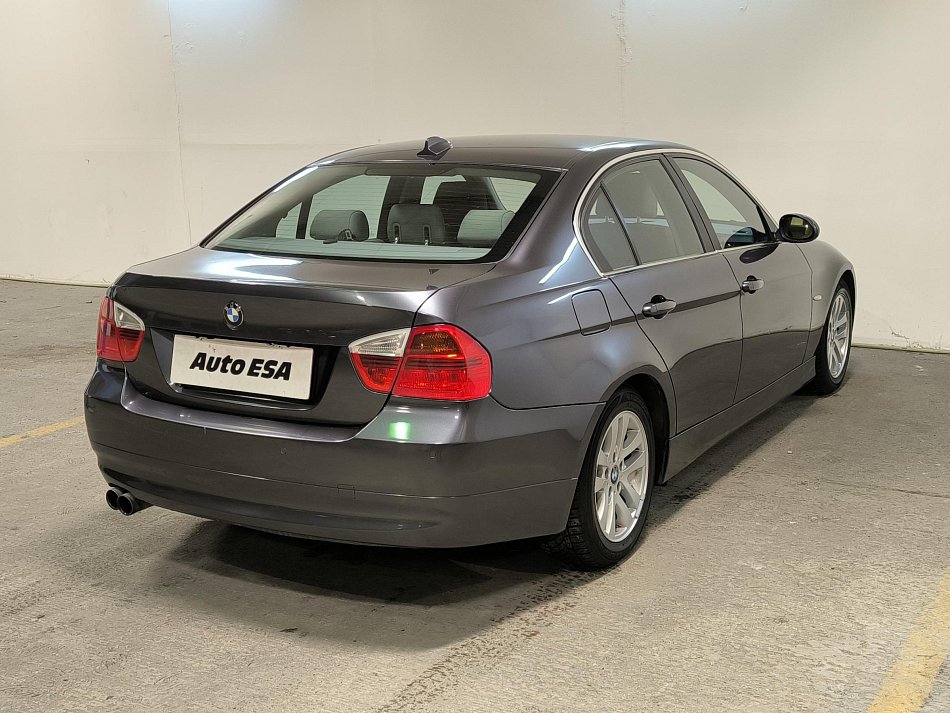 BMW Řada 3 2.5i  325i