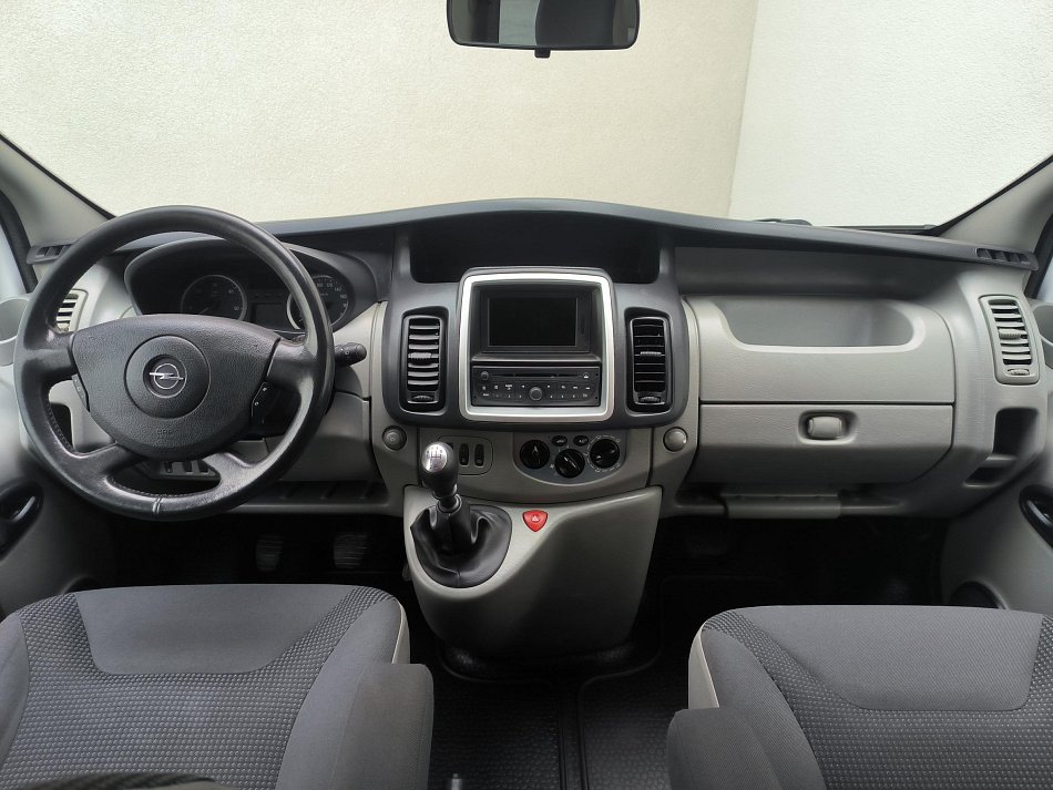 Opel Vivaro 2.0CDTi  5míst