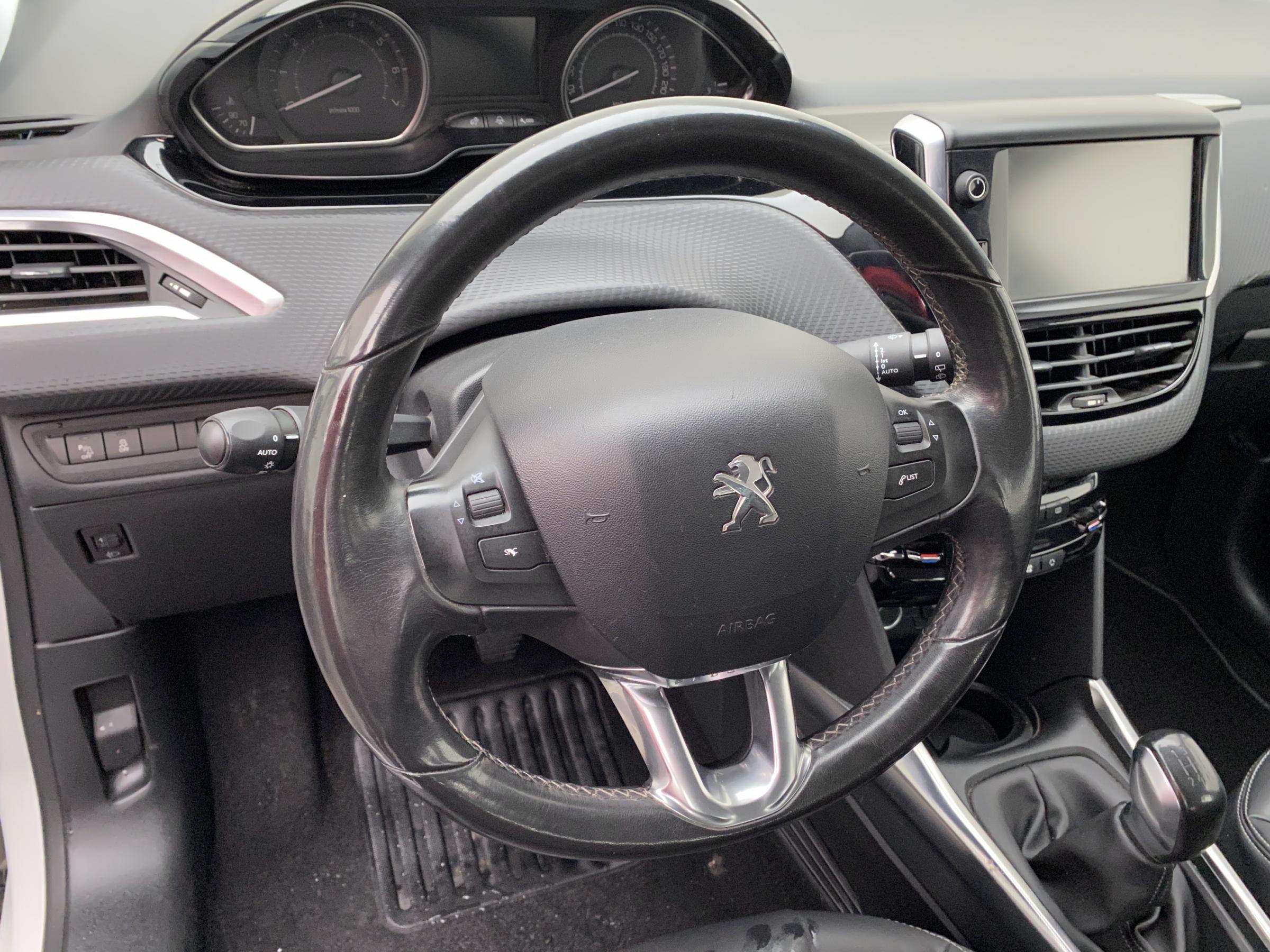 Peugeot 2008, 2014 - pohled č. 11