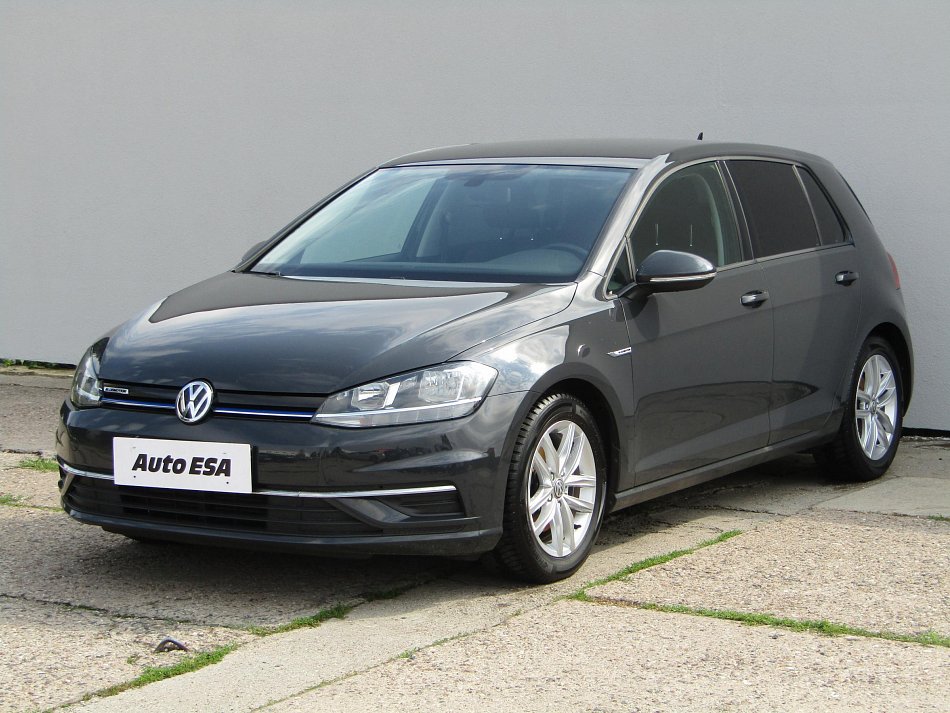 Volkswagen Golf 1.5 TSI 