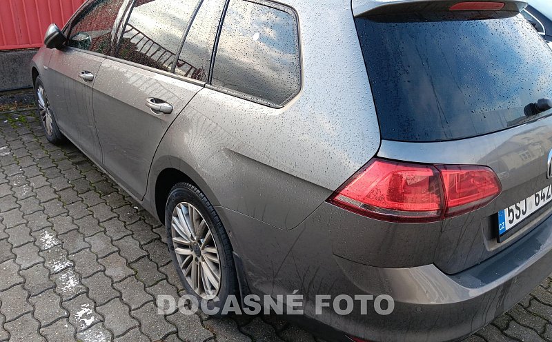 Volkswagen Golf 1.6 TDi 