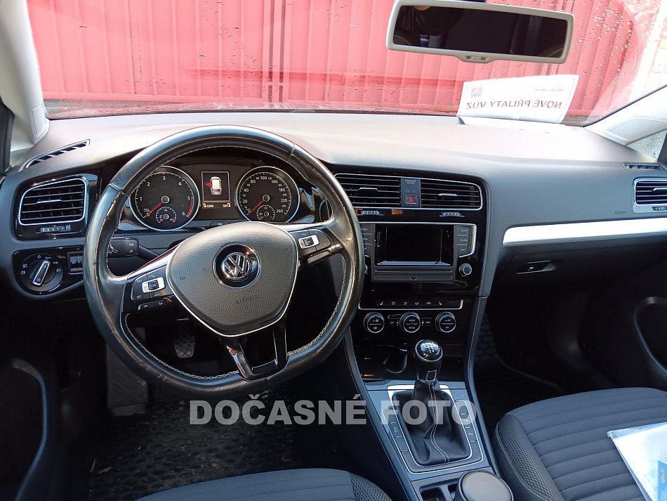 Volkswagen Golf 1.6 TDi 