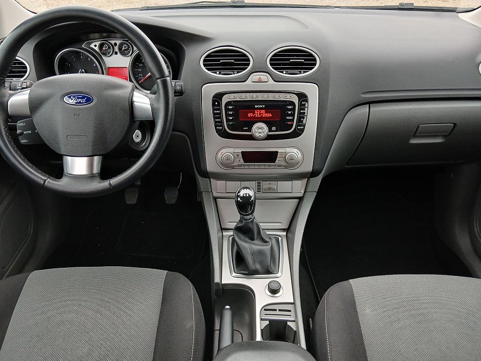 Ford Focus 1.6 16V 