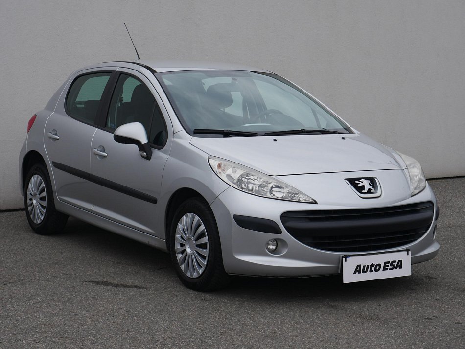 Peugeot 207 1.4 i 