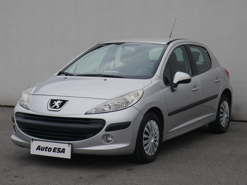 Peugeot 207 1.4 i 