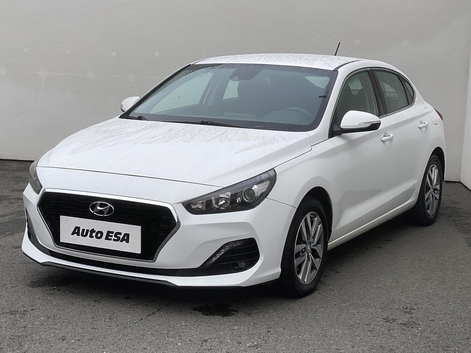 Hyundai I30 1.6 CRDi Trikolor