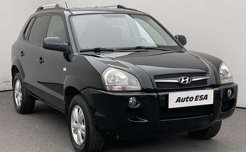 Hyundai Tucson 2.0 i  2WD