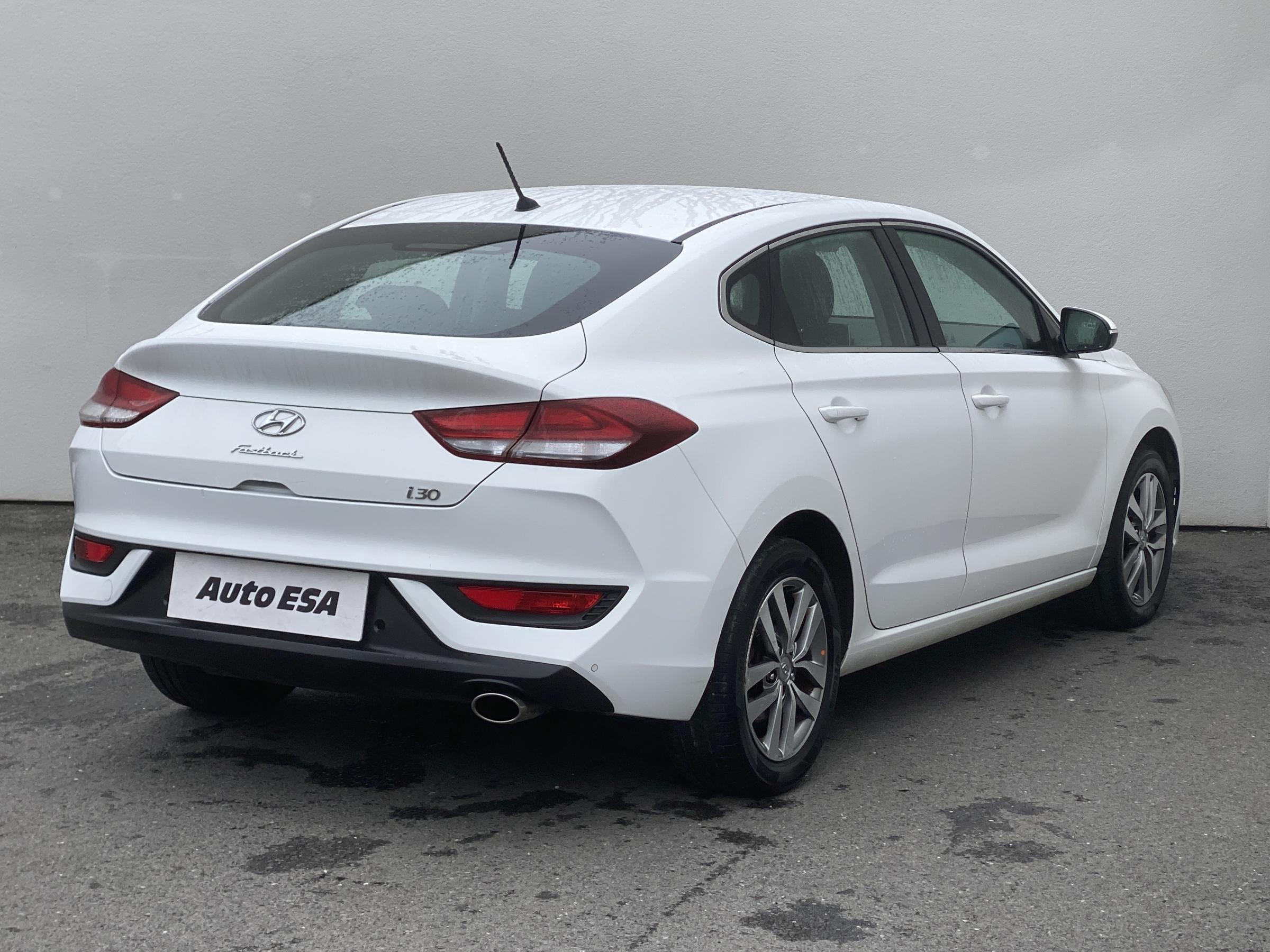 Hyundai i30, 2019 - pohled č. 4