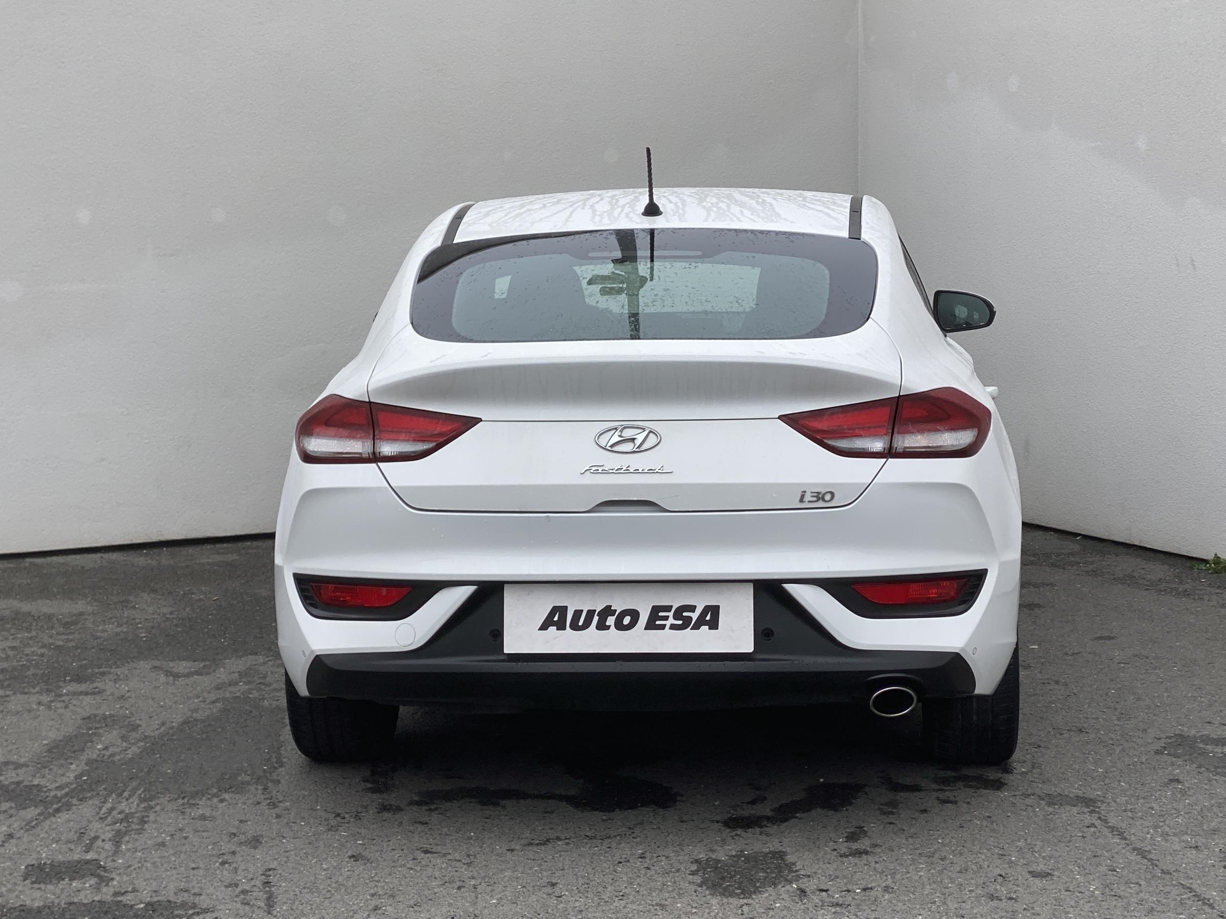 Hyundai i30, 2019 - pohled č. 5