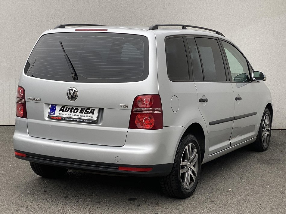 Volkswagen Touran 1.9 TDi  7míst