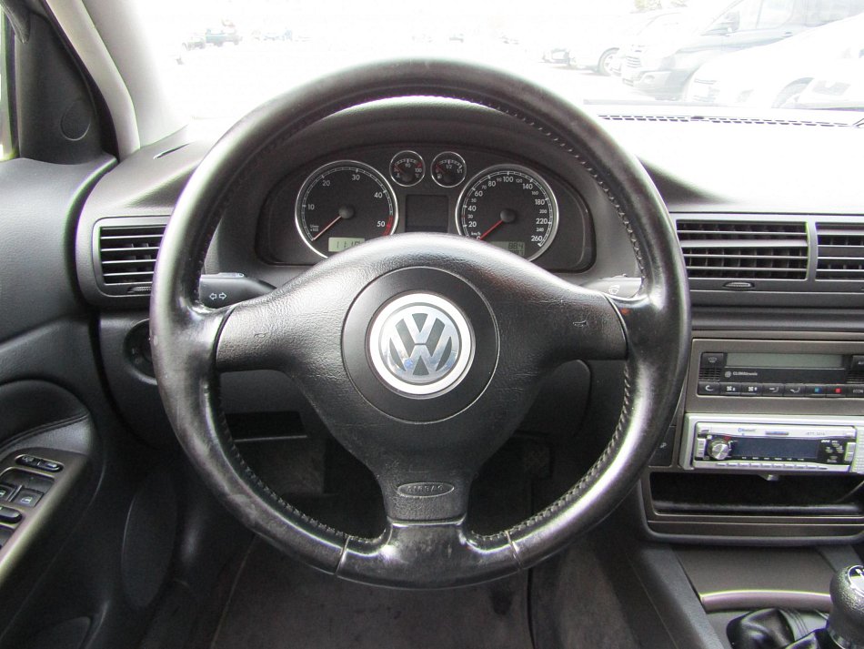 Volkswagen Passat 1.9 TDi 