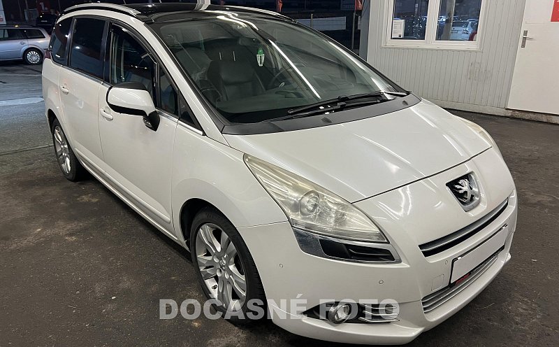 Peugeot 5008 1.6 HDi  7míst