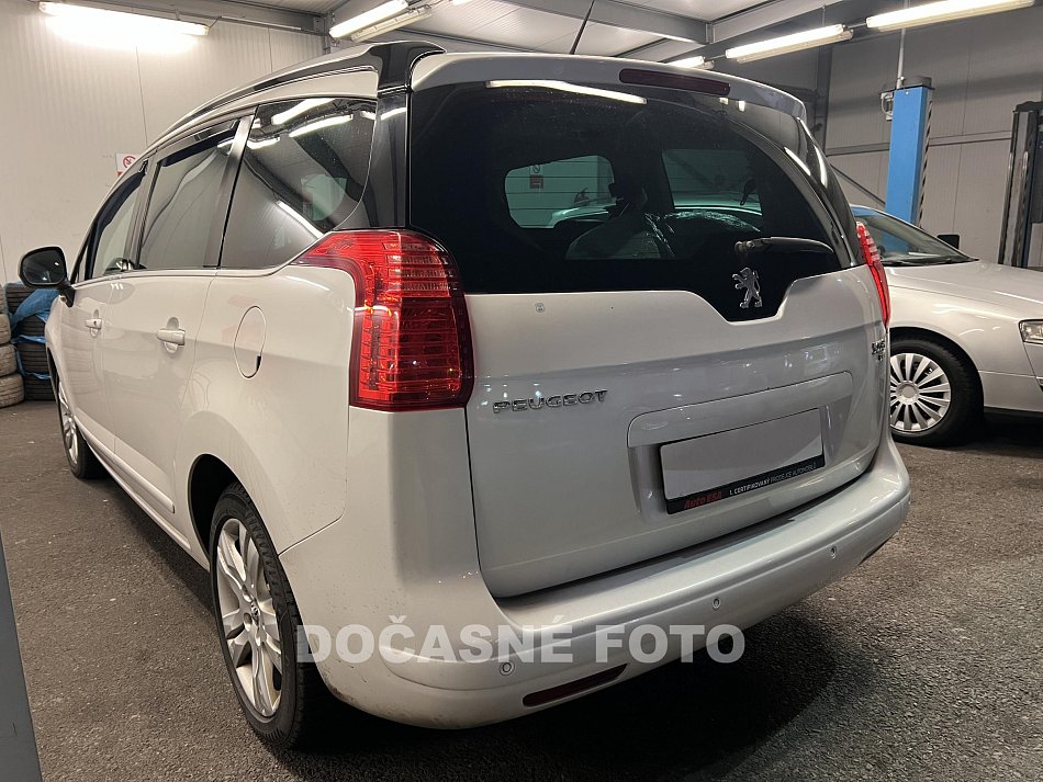 Peugeot 5008 1.6 HDi  7míst