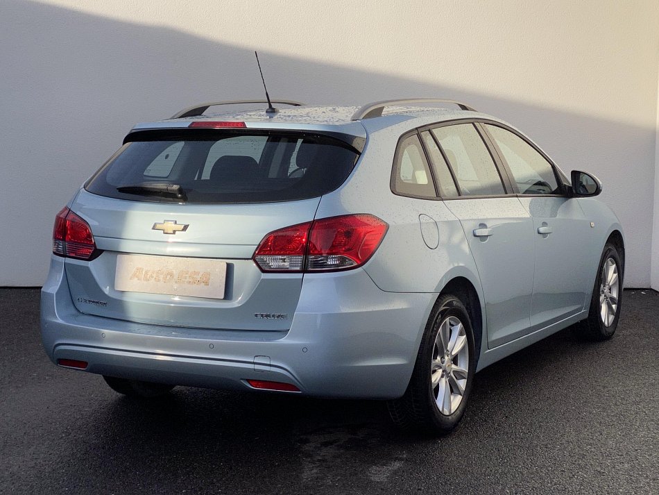 Chevrolet Cruze 1.6i LT