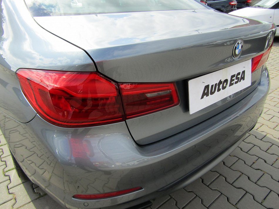 BMW Řada 5 3.0i Sport Line 540i xDrive