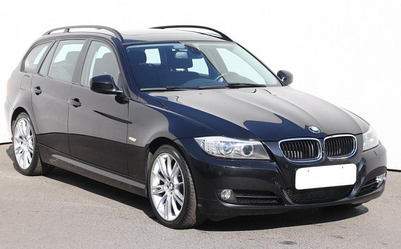 BMW Řada 3 3.0 i  325i xDrive