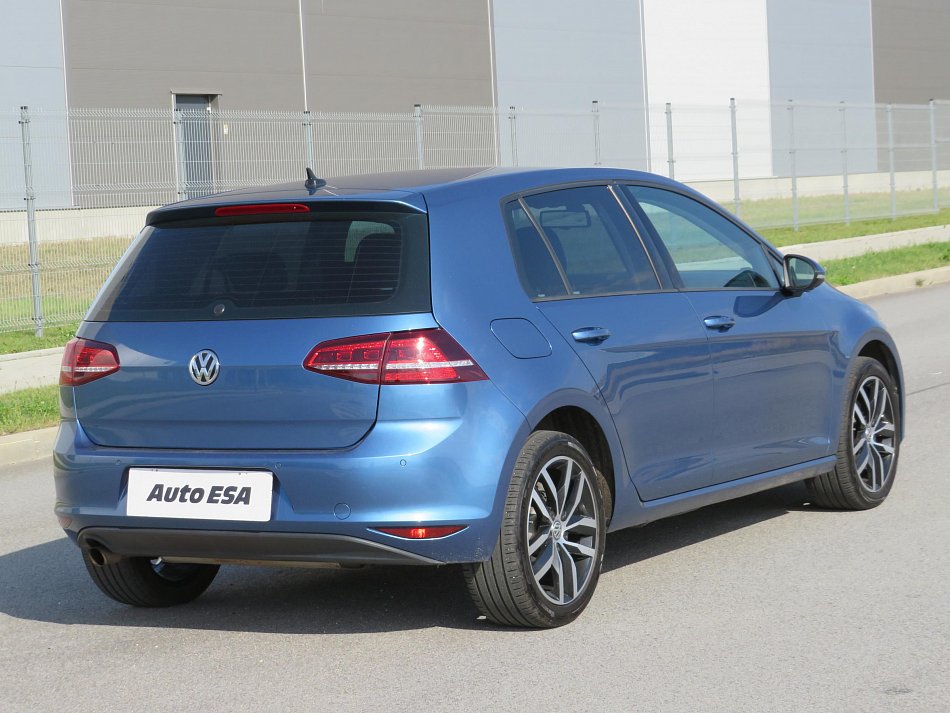 Volkswagen Golf 1.2 TSi 