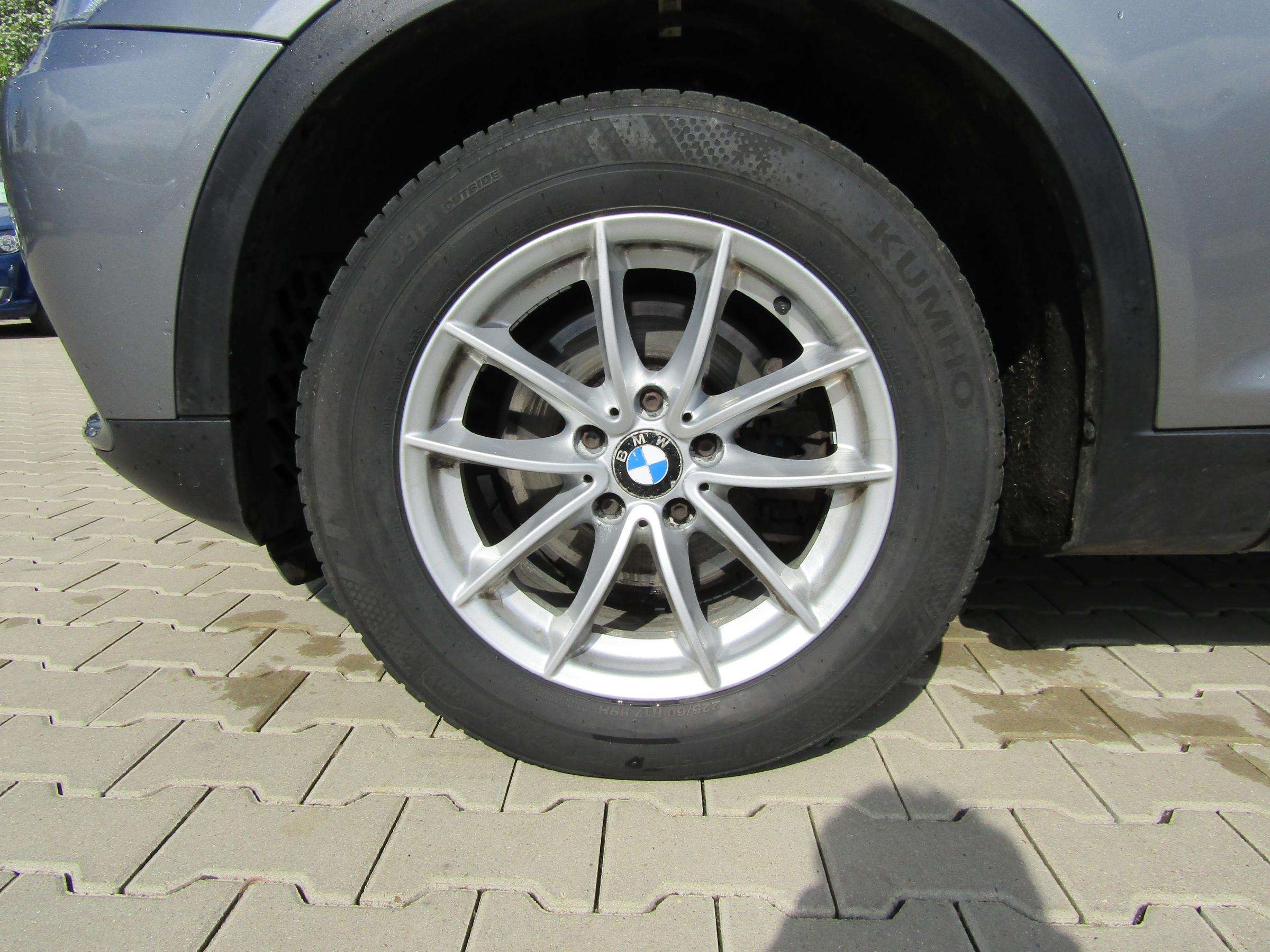 BMW X3, 2011 - pohled č. 22