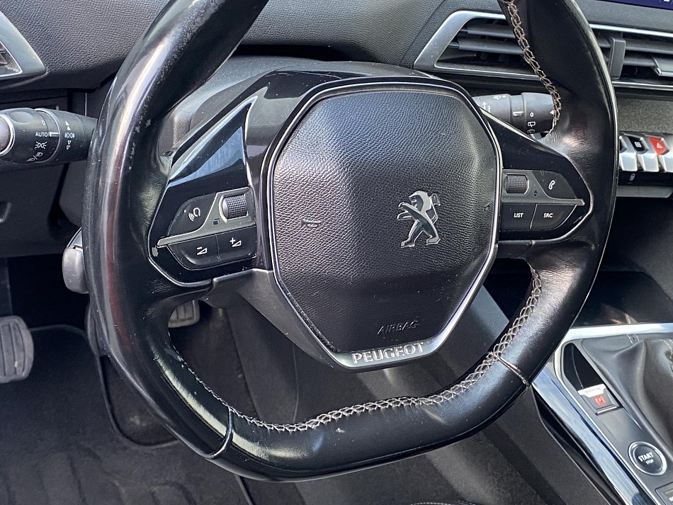 Peugeot 3008 2.0 HDi Allure