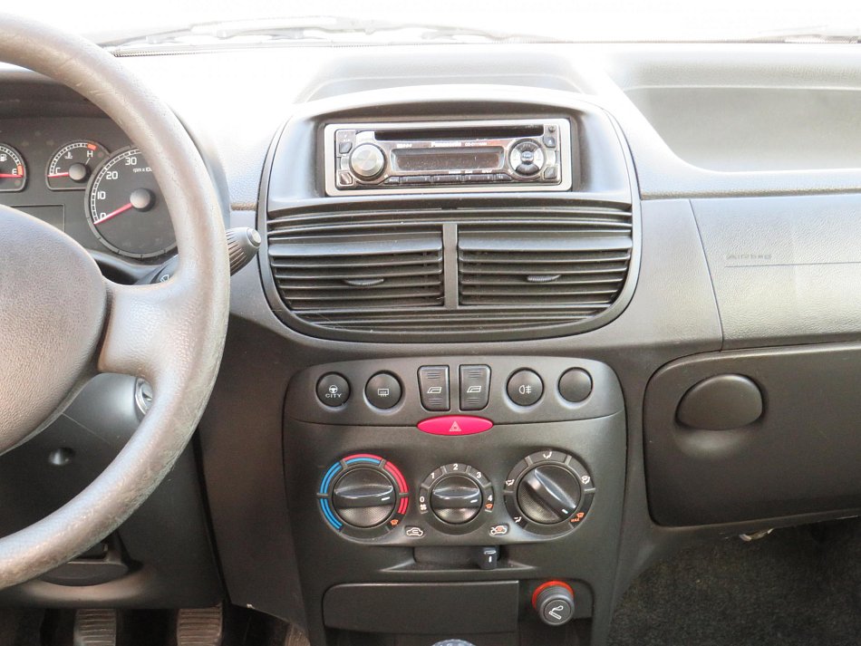 Fiat Punto 1.2i 