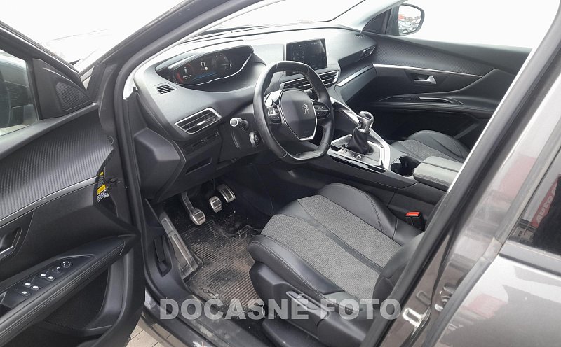 Peugeot 5008 1.5 Blue HDi 