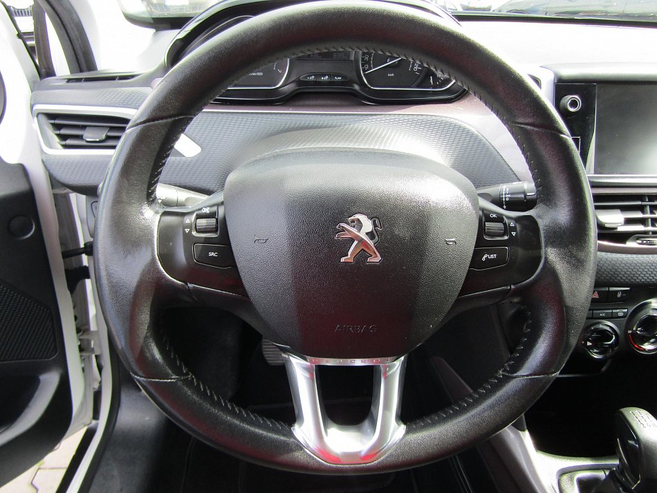 Peugeot 2008 1.2VTi 