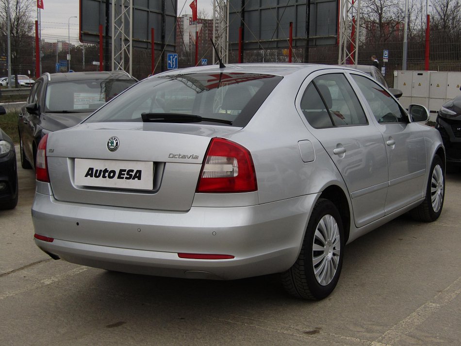 Škoda Octavia II 1.6TDi Elegance