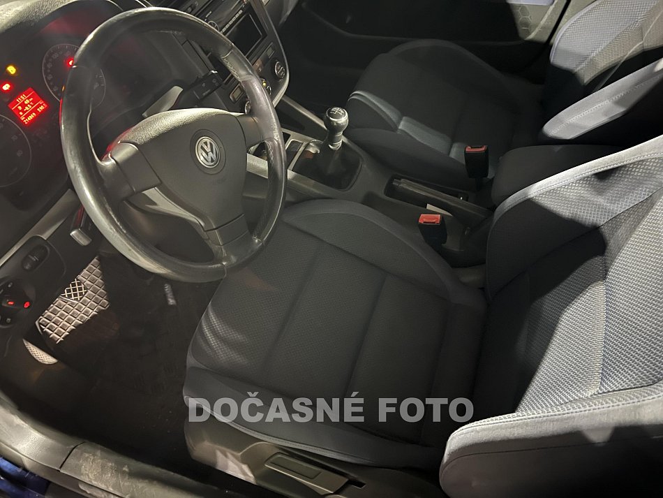 Volkswagen Golf 1.6 i 