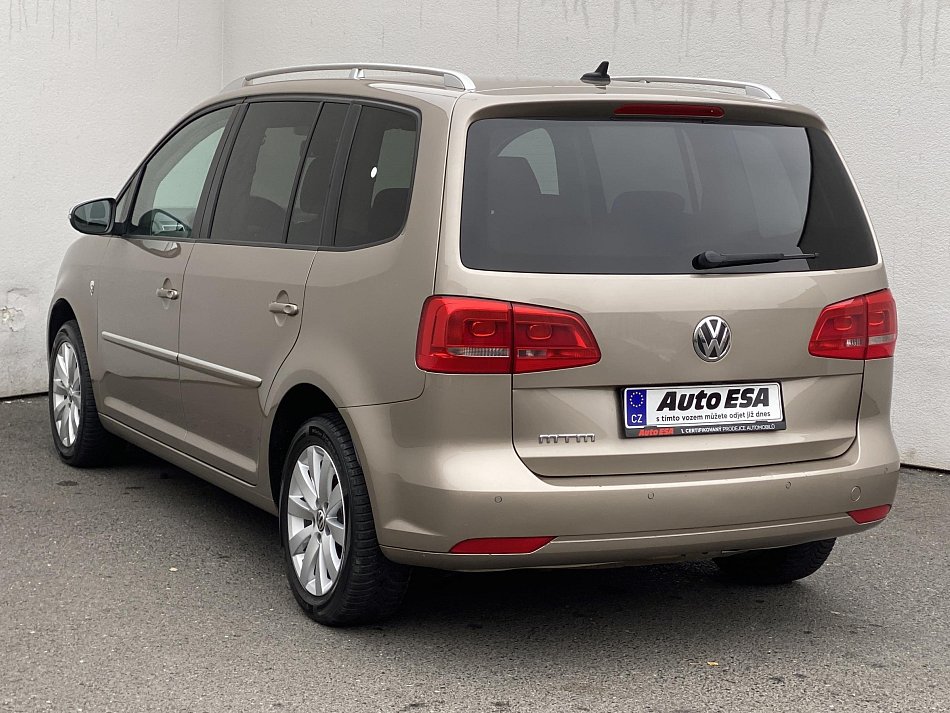 Volkswagen Touran 2.0 TDi Highline 7míst