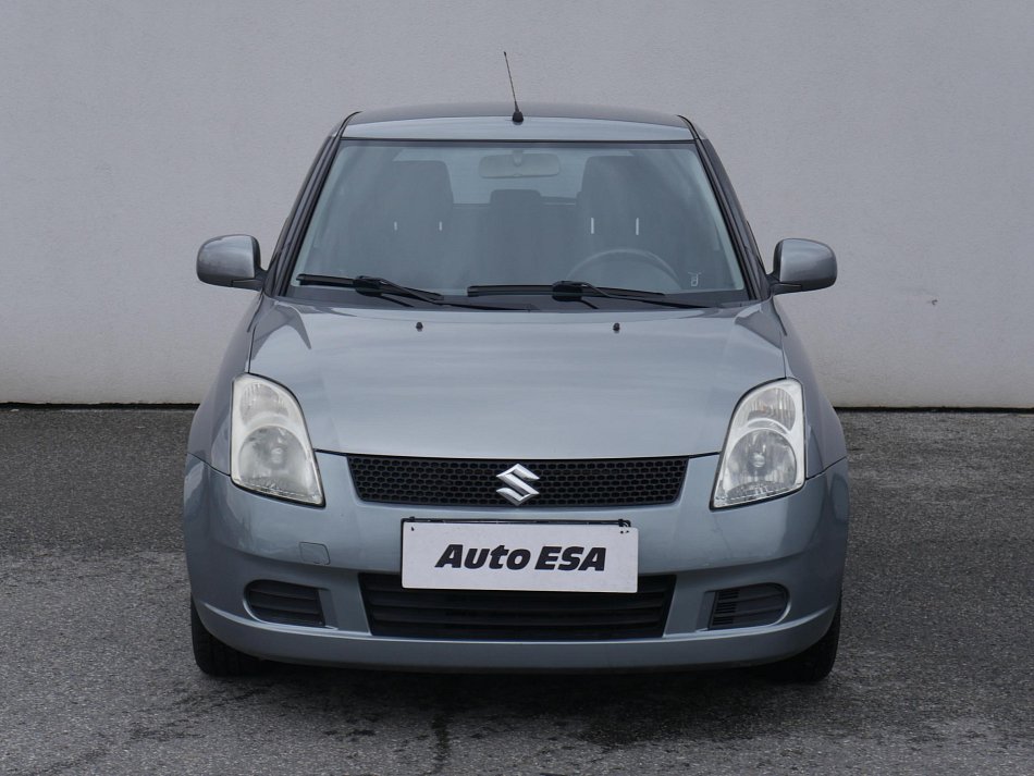 Suzuki Swift 1.3i 