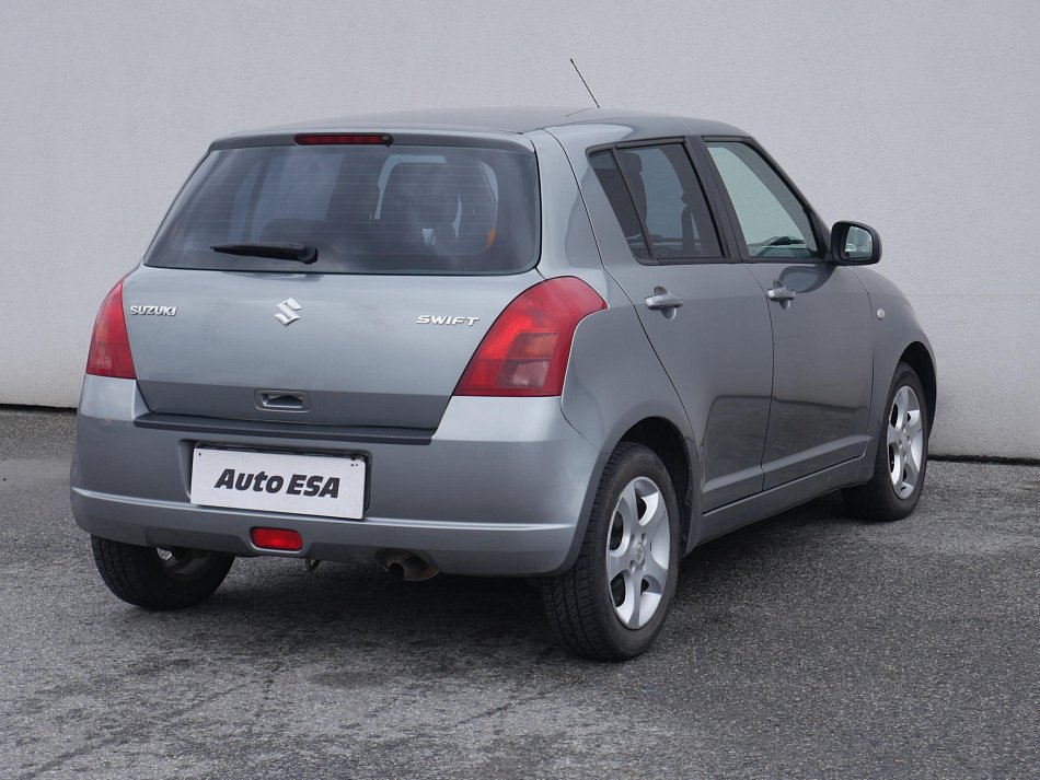 Suzuki Swift 1.3i 