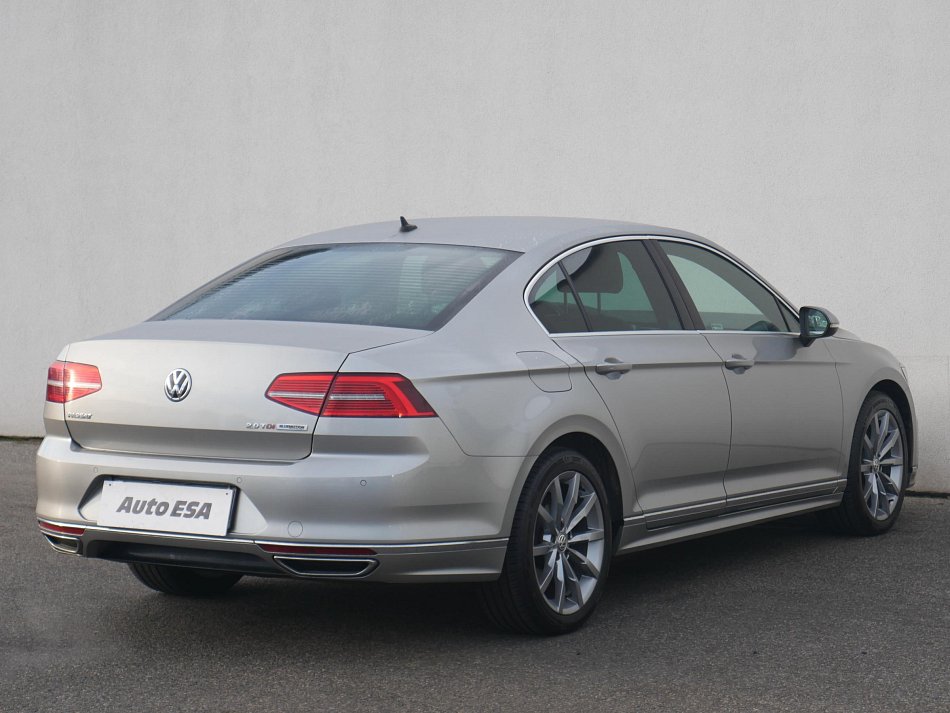 Volkswagen Passat 2.0 TDi R-Line