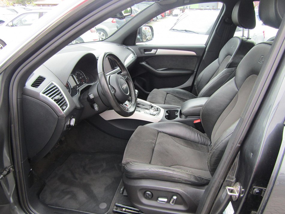 Audi Q5 3.0 TDi S-line quattro