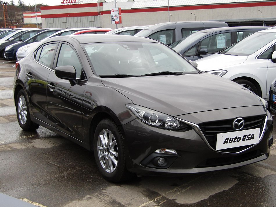 Mazda 3 1.5i 