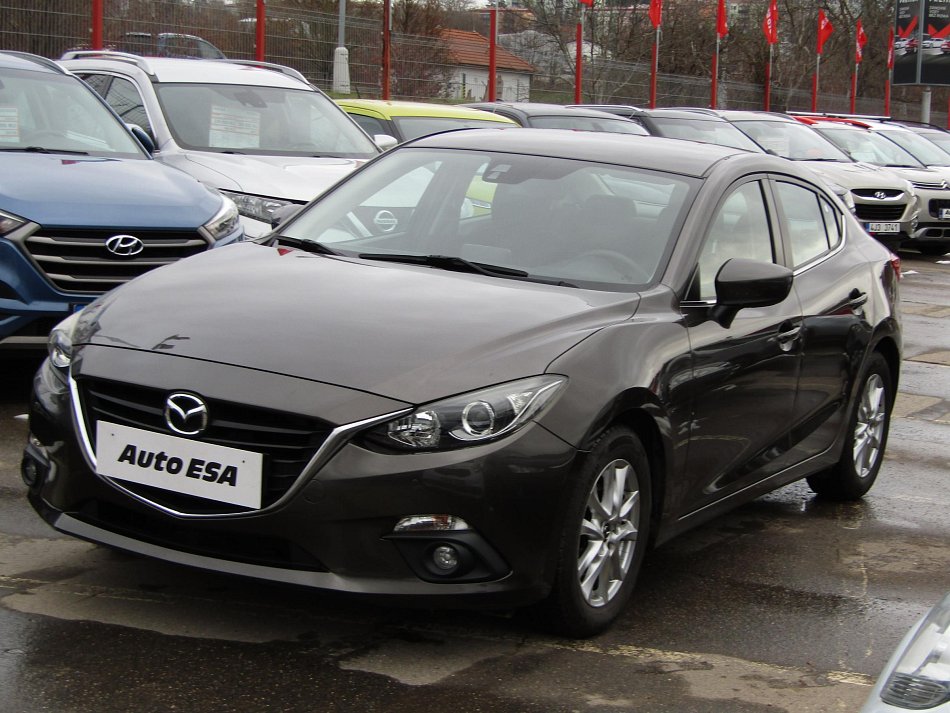 Mazda 3 1.5i 