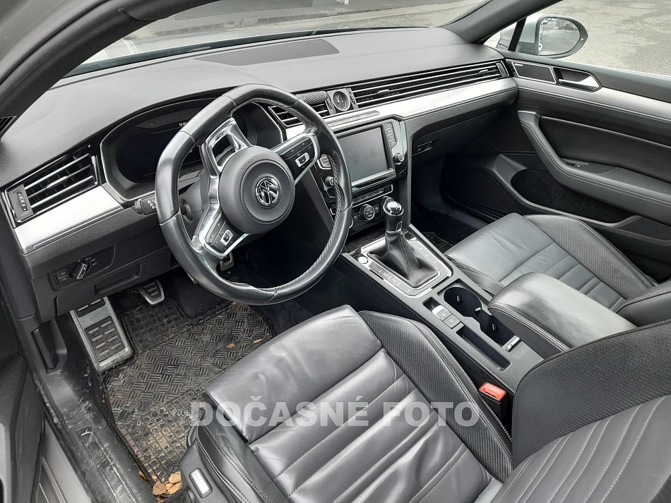 Volkswagen Passat 2.0 TDi R-Line