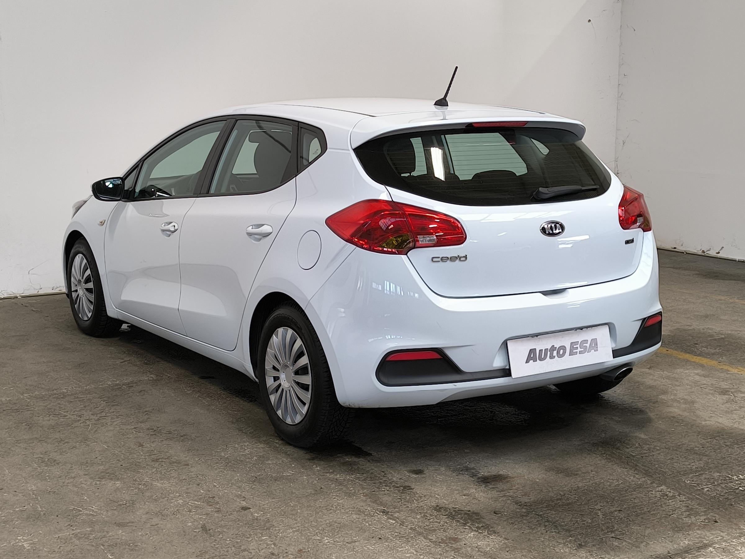 Kia Cee´d, 2015 - pohled č. 4