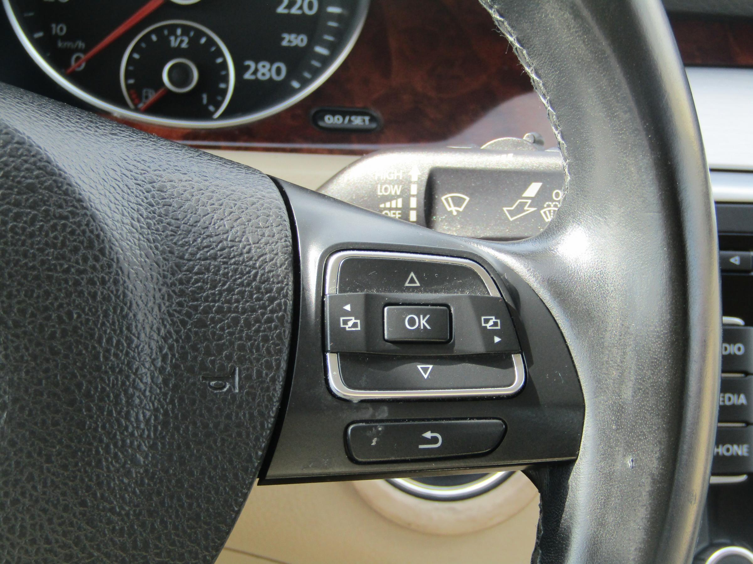 Volkswagen Passat CC, 2010 - pohled č. 14