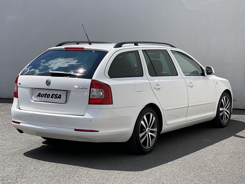 Škoda Octavia II 2.0 TDi Style