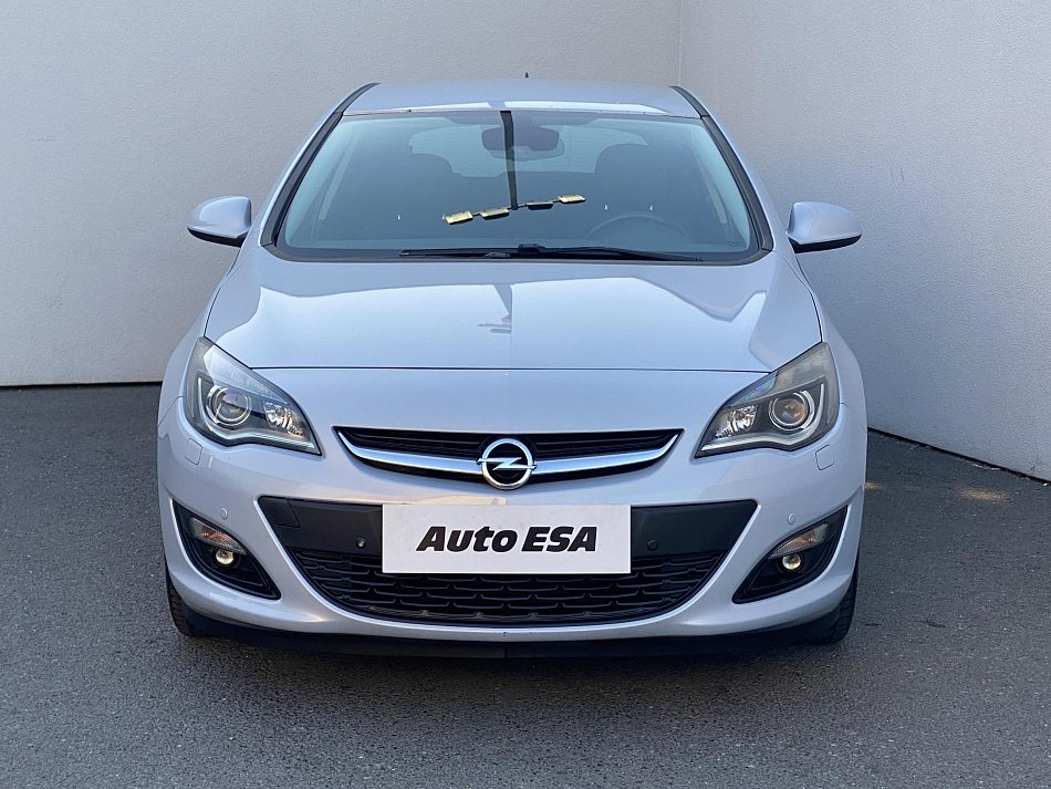 Opel Astra 2.0CDTI 