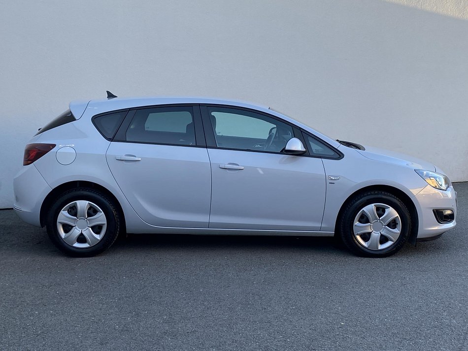 Opel Astra 2.0CDTI 