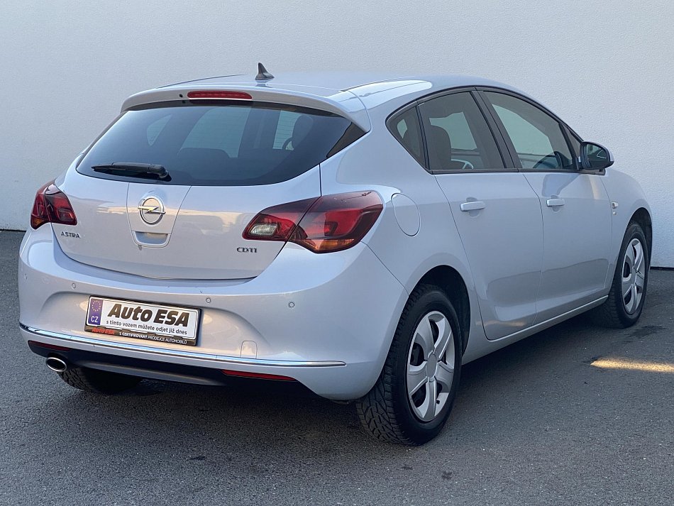 Opel Astra 2.0CDTI 