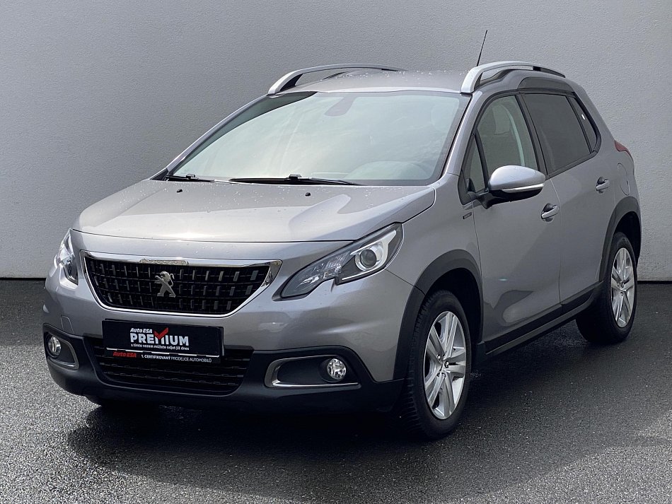 Peugeot 2008 1.2PT Signature