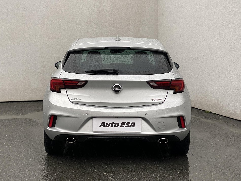 Opel Astra 1.6 T Innovation